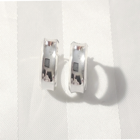 JCM 925 Sterling Silver wide Hoop Hoops Earrings - Picture 2 of 9